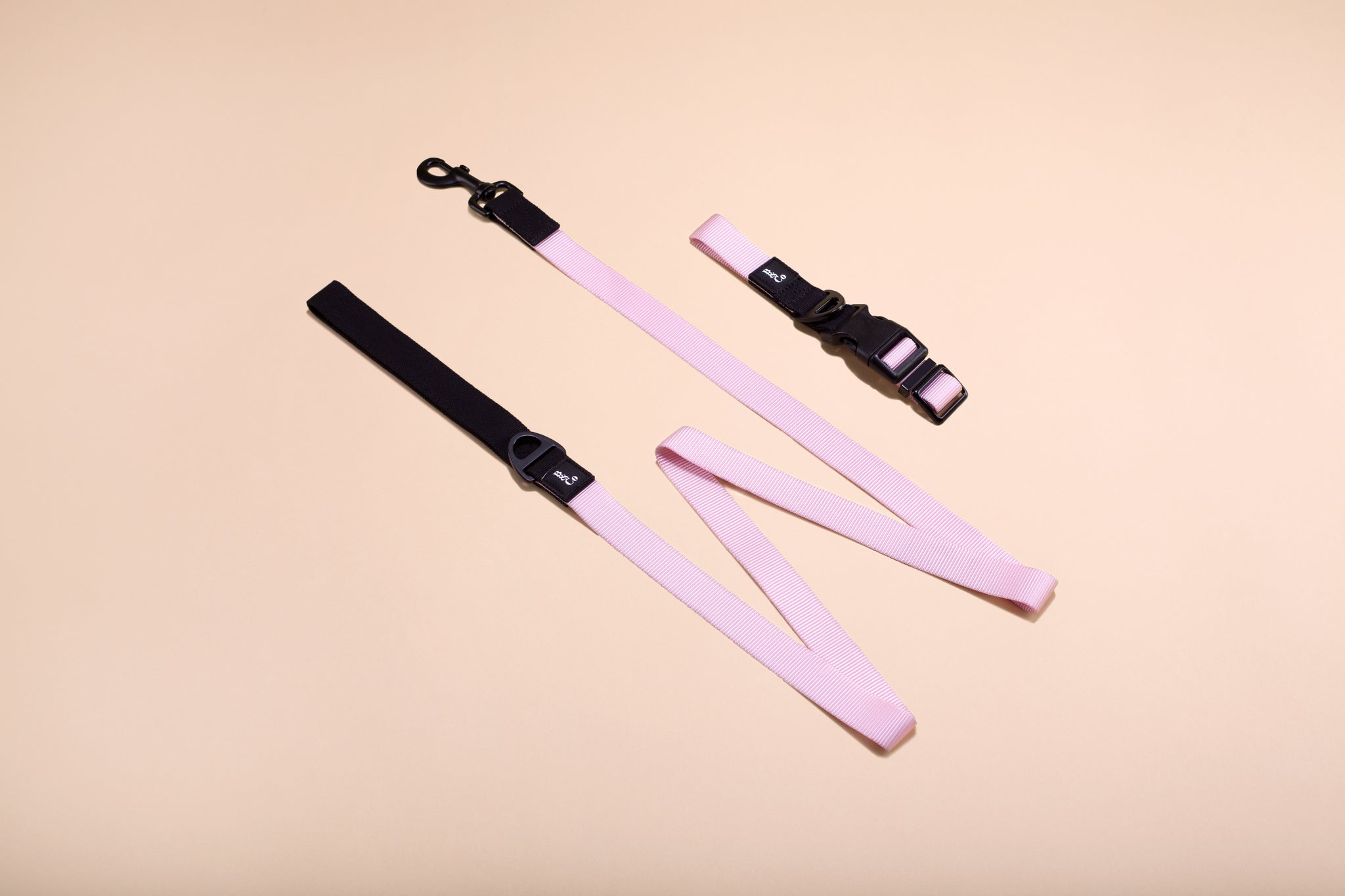 Streetstyle Halsband in Rosa & Schwarz